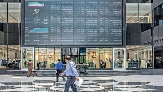 بورس همه را غافلگیر کرد/ رکورد تاریخی شاخص در اوج التهاب