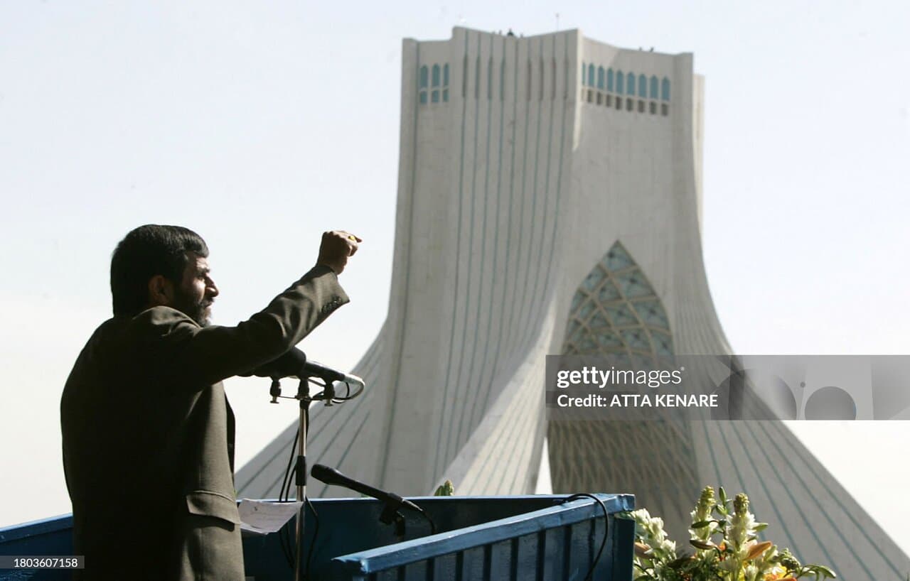 داستان یک رئیسجمهور/ هفده سال بعد از ۲۲ خرداد سال ۱۳۸۸ میراث احمدی نژاد برای اصولگرایان چیست؟