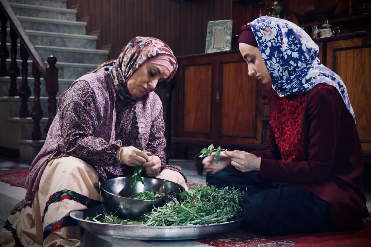 نگارش فیلمنامه فصل دوم اثری که قرار بود «طولانیترین سریال تلویزیونی ایران» باشد/ پس از گذشت دو سال از فصل اول
