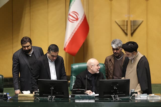 رمزگشایی از ادعای جدید نبویان، منظور از کودتا چیست؟/ صدا و سیما یار کمکی مخالفان تفاهم ایران و آمریکا شد