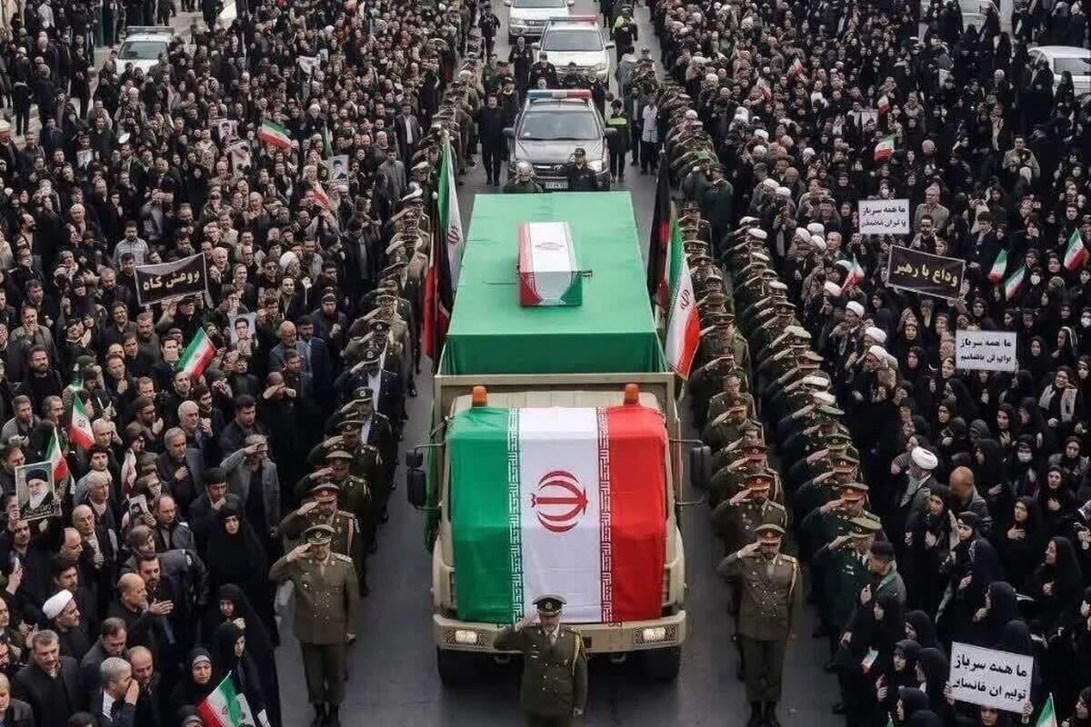 هر آنچه باید قبل از حضور در مراسم بدرقه و تشییع رهبر شهید همراهتان باشد/ قبل از خروج از خانه این چکلیست را مرور کنید/ ۱۰ وسیله ضروری