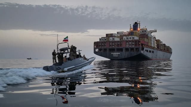 آخرین وضعیت تنگه هرمز/ نهاد مدیریت آبراهه خلیج فارس پیام داد