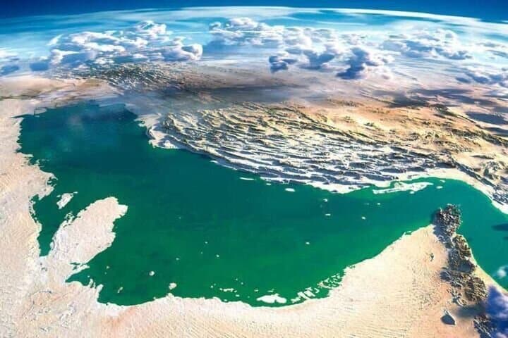 چرا مجلس باید در تدوین و تصویب قانون جامع تنگه هرمز تسریع داده باشد؟/ تاکید نماینده مجلس بر سه خصوصیت ویژه این گذرگاه راهبردی