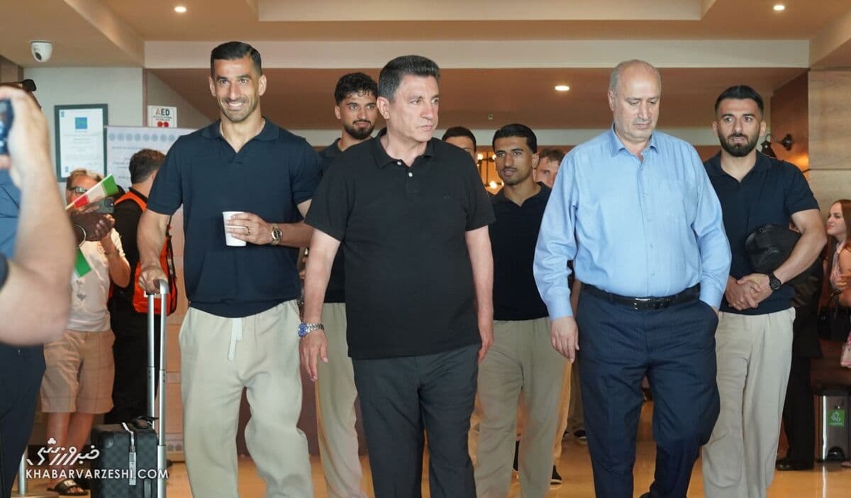 مادربزرگ استقلالی؛ اولین نفر در صف استقبال از قلعهنویی! +عکس