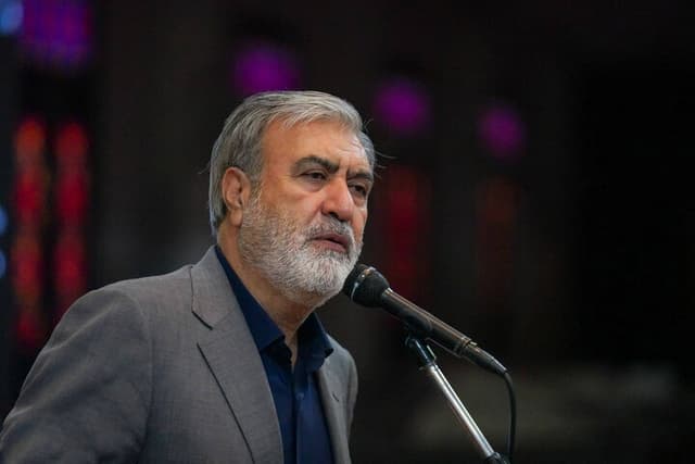 ابراهیم عزیزی: بیثباتی منطقهای با واکنش قاطع ایران روبهرو میشود