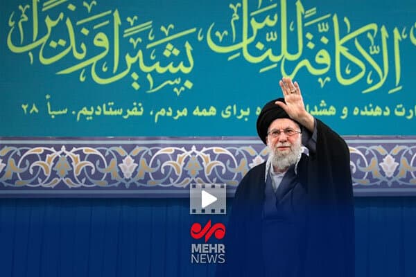 حضور نمایندگان ۱۰۰ کشور در مراسم وداع و تشییع رهبر شهید
