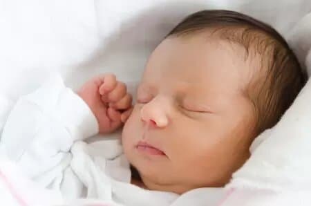غربالگری سالانه ۵۰ هزار نوزاد و شناسایی ۱۵۹ مبتلا به کمکاری تیروئید