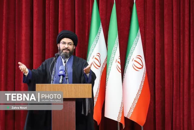 دانشگاهها باید زمینهساز ایران قوی باشند