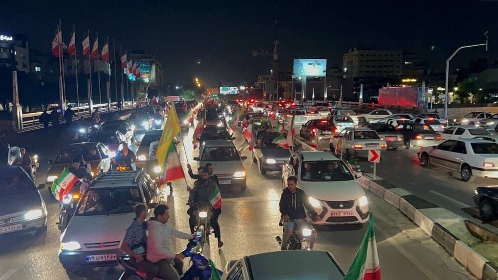 حضور میدانیِ کاروانِ خودرویی مسجد حسن بن علی(ع) محله شیشه گری شیراز