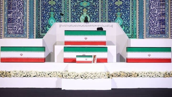 زمان اقامه نماز بر پیکر رهبر شهید و خانواده ایشان اعلام شد