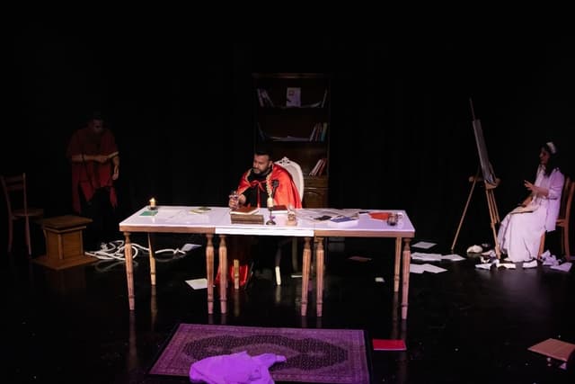 “Doctor Faustus” on stage at Tehran Theater Complex