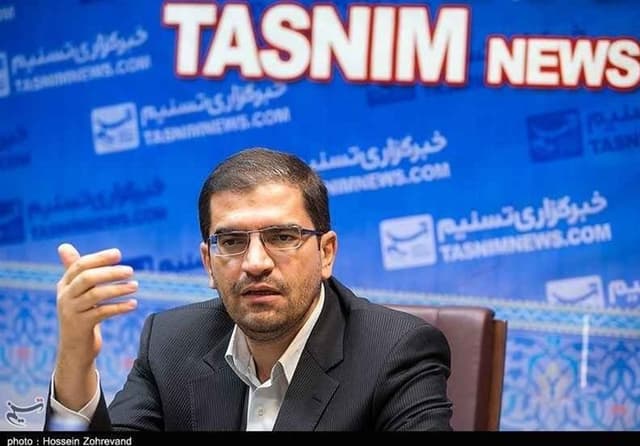 شورای رقابت و سازمان حمایت در تعیین قیمت خودرو هیچ کاره شده اند