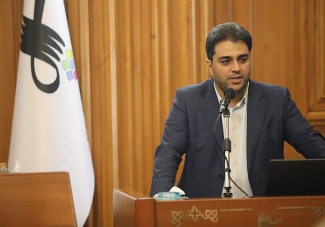 هرمزی: در مترو تعدیل نیرو نداریم/قرارداد 113رام قطار ملی عملیاتی شد