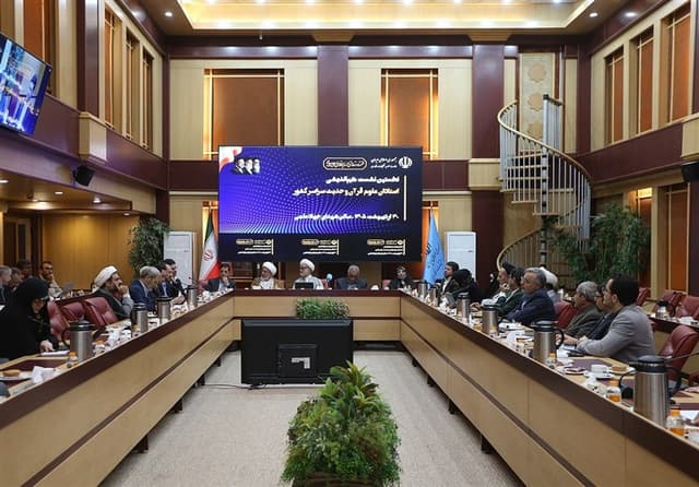 شلاق نقد اساتید بر تن خمودگی مطالعات قرآنی در دانشگاهها