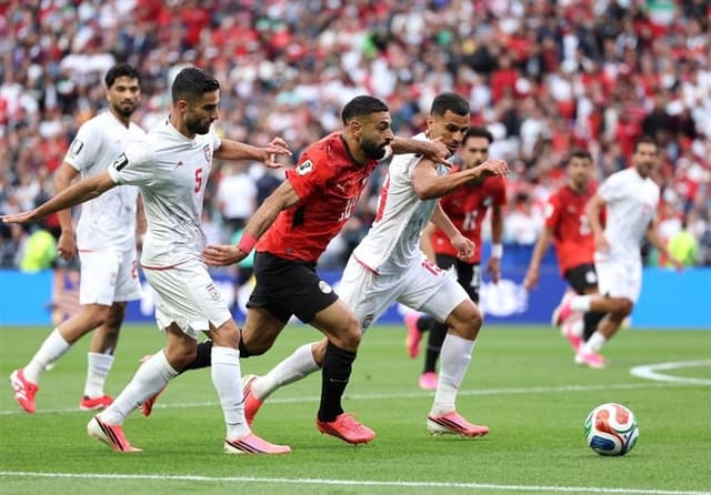 نقش مدافعان کناری در فوتبال مدرن و ضعف ساختاری فوتبال ایران
