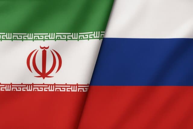 ایران و روسیه درباره همکاریهای دوجانبه در زمینه هستهای گفت و گو کردند