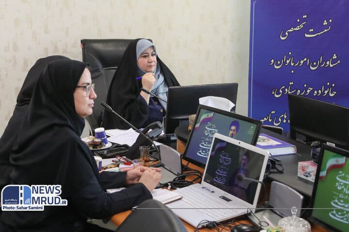 حضور شجاعانه فرزانه صادق در دوران جنگ تحميلي جلوهاي روشن از توانمندي زنان ايران بود