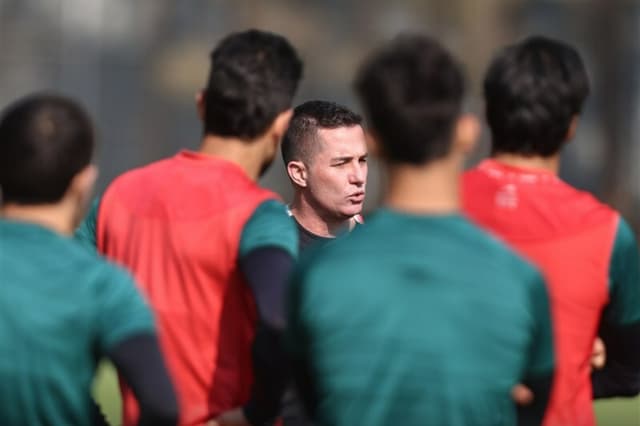 اوسمار رفت؛ شمارش معکوس براي معرفي سرمربي جديد پرسپوليس