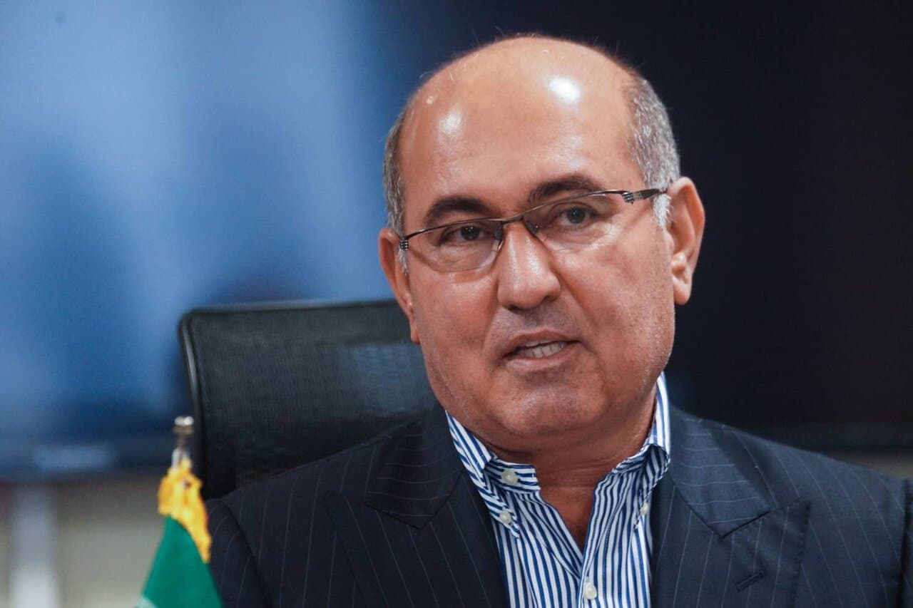 پيگيري مجدد صدور مجوز ايجاد خط ريلي ميدان گازي فارس - ميدان نفتي خوزستان تا حصول نتيجه