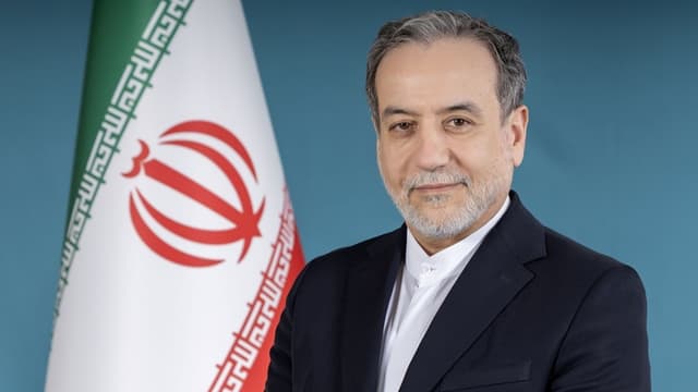 پیام تبریک وزیر امور خارجه به همتای پاکستانی به مناسبت روز استقلال این کشور