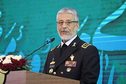 دریادار سیاری: تنگه هرمز و خلیج فارس تحت کنترل ماست