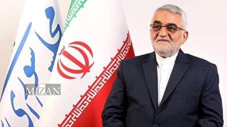 بروجردی: ضرورت بازنگری رویکرد همسایگان جنوبی ایران در راهبرد غربباوری/ آمریکا توان دفاع از خود را ندارد
