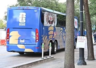 حادثه برای کاروان ژاپن در مسیر جام جهانی/ اتوبوس ساموراییها تصادف کرد