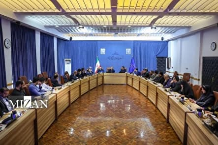 پزشکیان: آینده اقتصاد ایران بر پایه فناوریهای نوین و سرمایه انسانی نخبه ساخته میشود